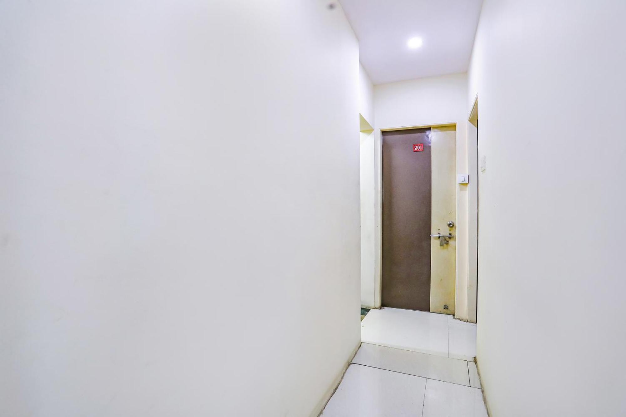 Fabhotel New Shraddha Inn - Nr Airport Colony 나그푸르 외부 사진